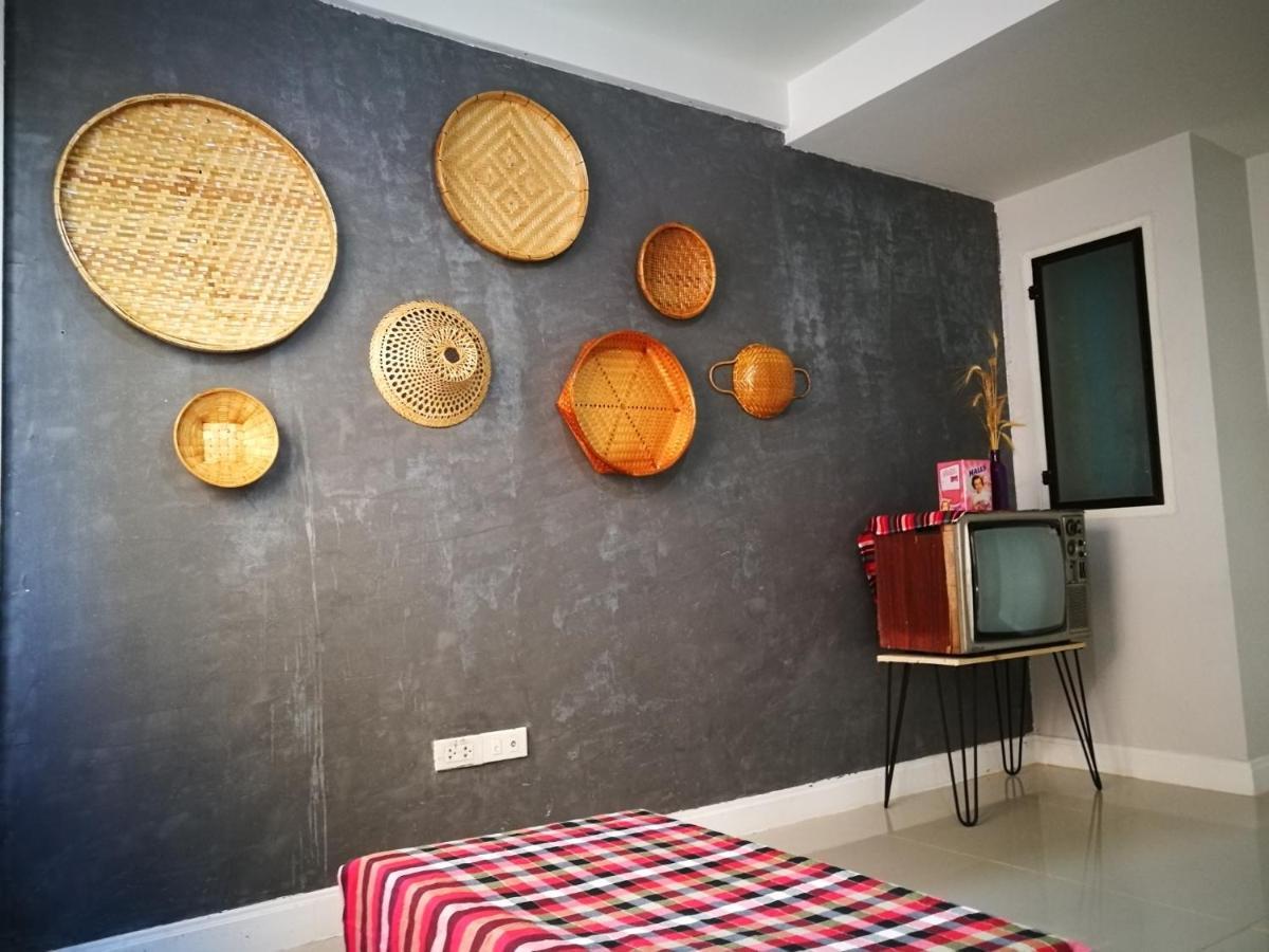 Pak Chong More Hostel Экстерьер фото